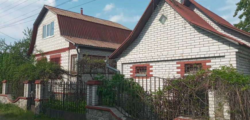 Сдам в аренду дачу на массиве “Сады Днепра” в 2 км от Вышгорода