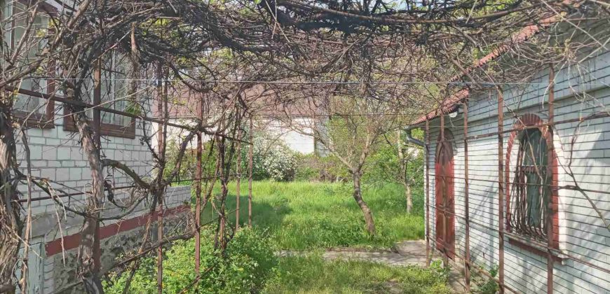 Сдам в аренду дачу на массиве “Сады Днепра” в 2 км от Вышгорода