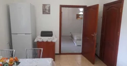 12020 Здається гарний, затишний трьохкімнатний будинок в центрі м. Свалява